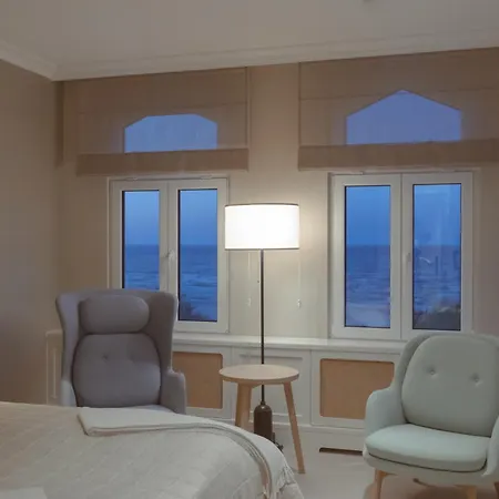 Hotel Strandhotel Ostende 4*